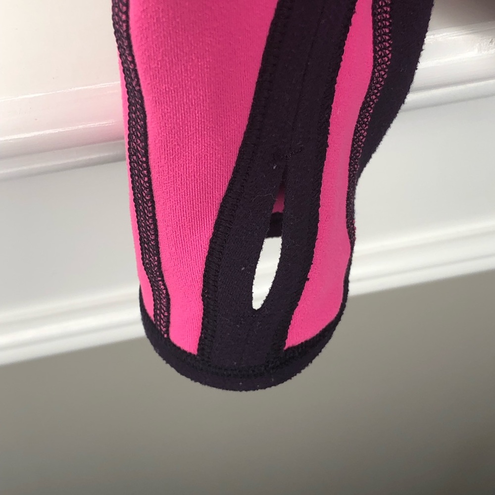 Lululemon Runder Under Reversible Long Sleeve Raspberry Glo Lite RULU Sz Small - Picture 10 of 16